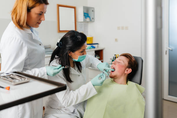 Best Emergency Tooth Extraction in Roundup, MT